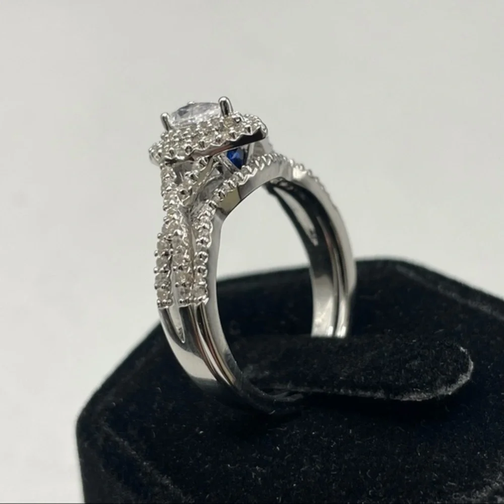 925 Sterling Silver Pear Cut Diamond 2 Band Wedding‎ Ring Set 9